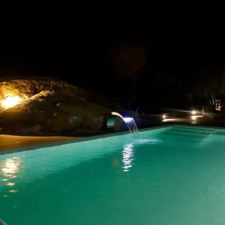 Greystone & Sky Mykonos トゥルロス
