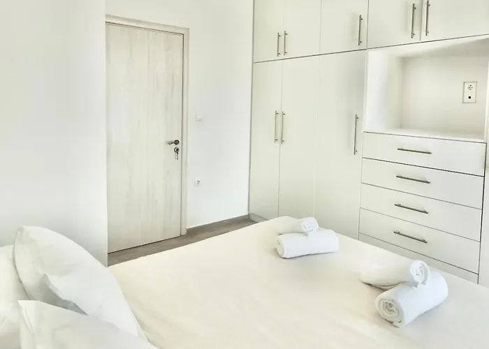 Greystone & Sky Mykonos Villa Tourlos